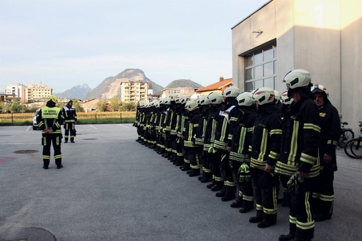 Übung. Tiefgaragenbrand, Tunneleinsatz und Tiefenbergung