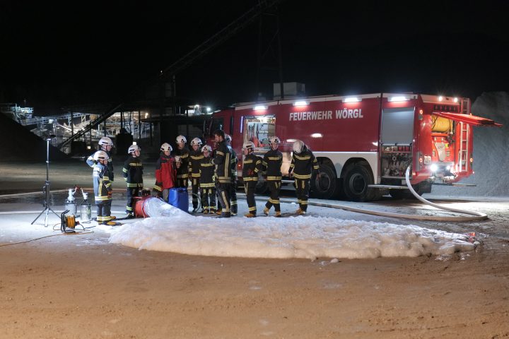 FJ-Übung | Schaumangriff