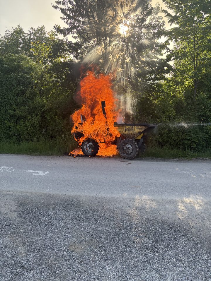 Brand Baumaschine | Achenweg