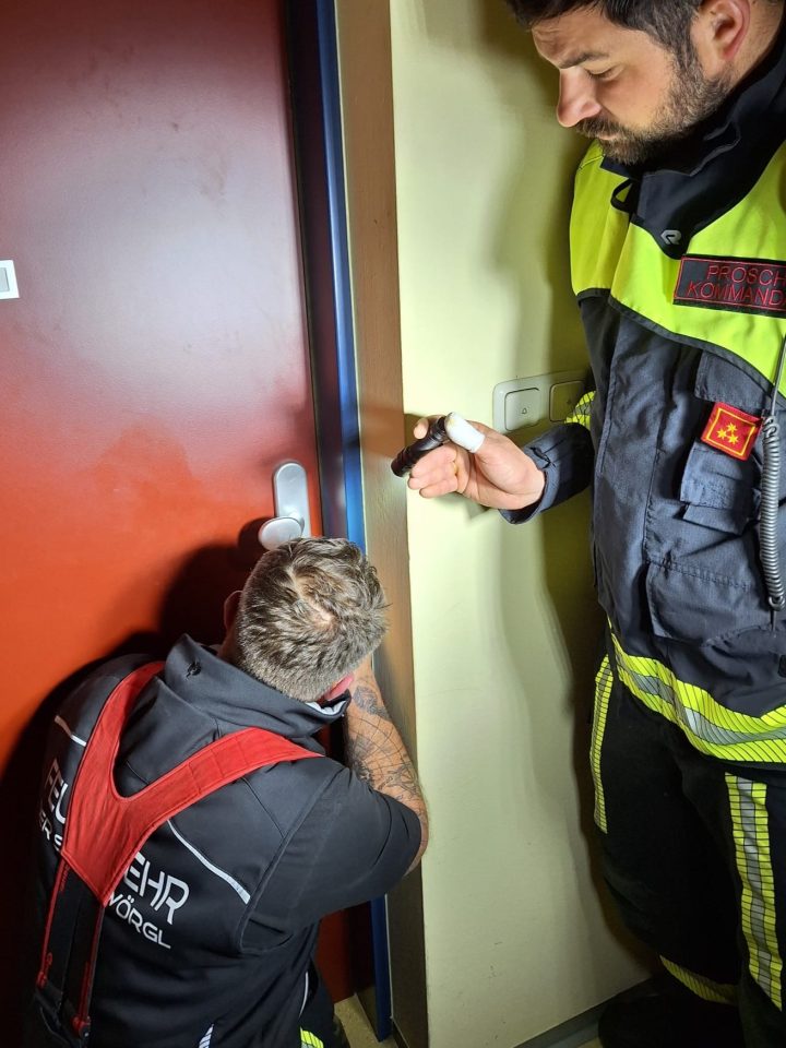 Türöffnung | Anforderung Polizei